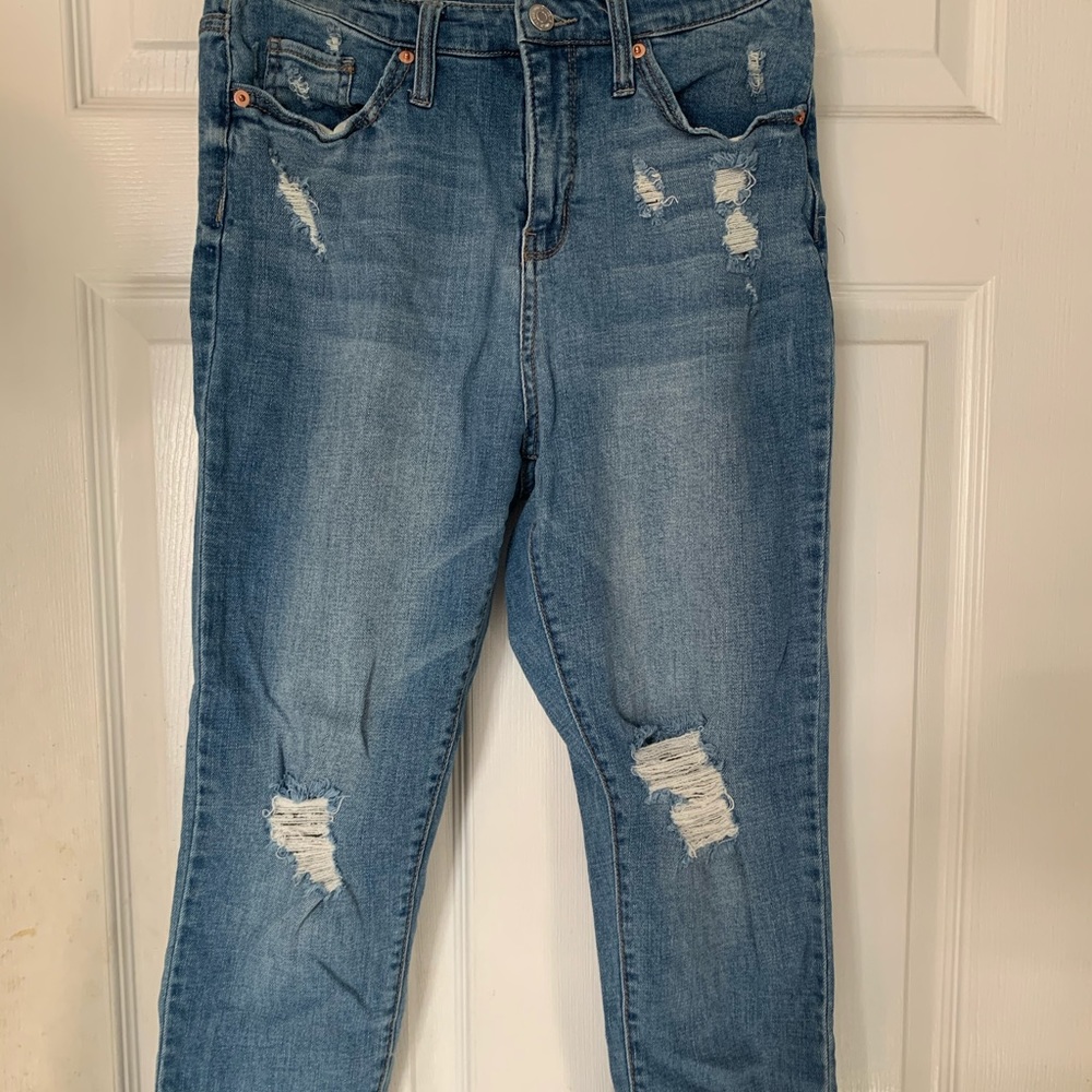 Blue Jeans, Holes in the knees